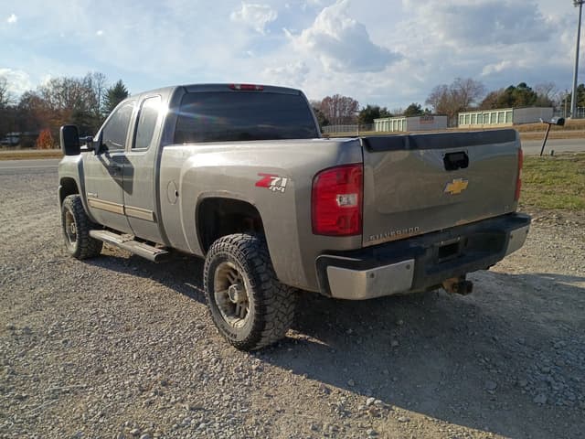 Image of Chevrolet 2500 equipment image 4