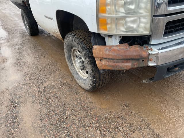 Image of Chevrolet 2500 equipment image 4