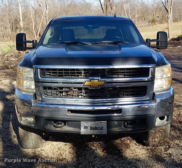 Image of Chevrolet 2500HD equipment image 1