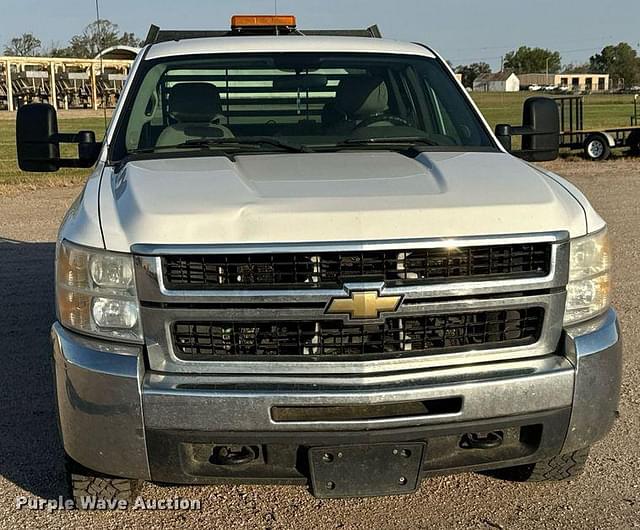 Image of Chevrolet 2500HD equipment image 1