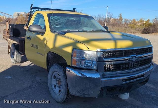 Image of Chevrolet 2500HD equipment image 2