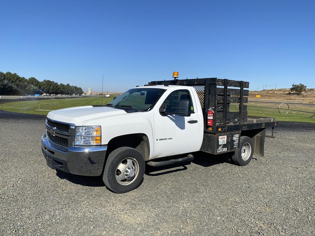 Image of Chevrolet 3500 Primary image