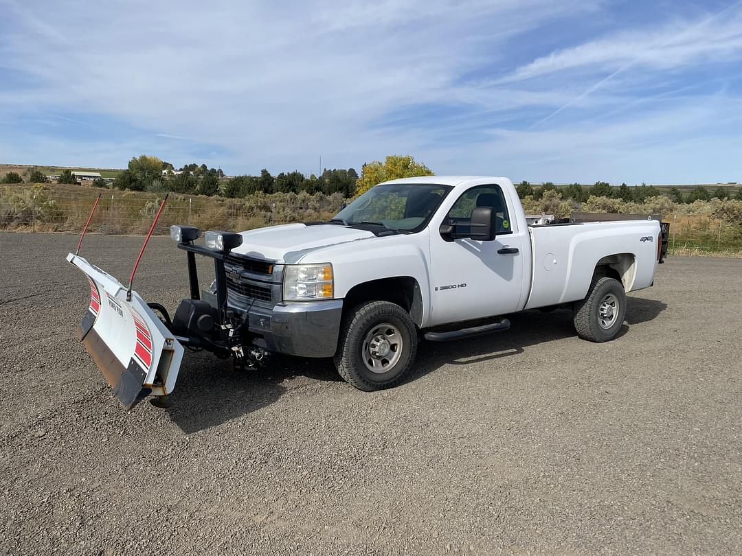 Image of Chevrolet 3500 Primary image