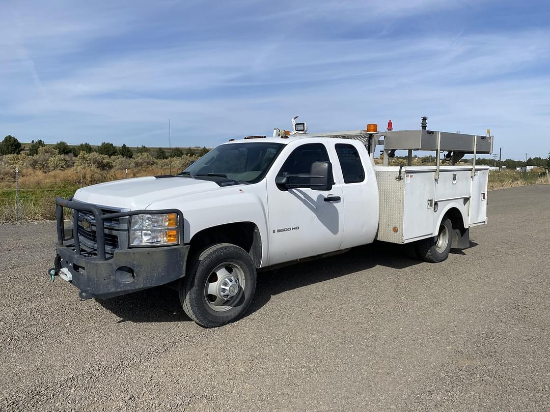 Image of Chevrolet 3500 Primary image