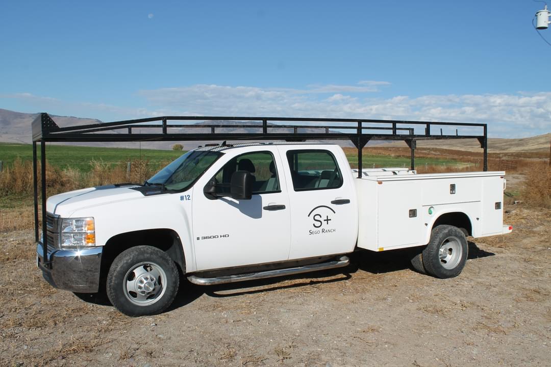 Image of Chevrolet 3500HD Primary image