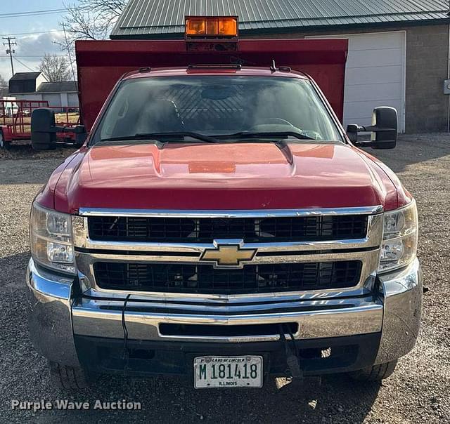 Image of Chevrolet 3500HD equipment image 1