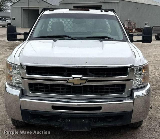 Image of Chevrolet 3500HD equipment image 1