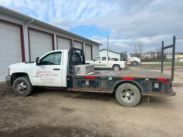 Image of Chevrolet 3500HD equipment image 3
