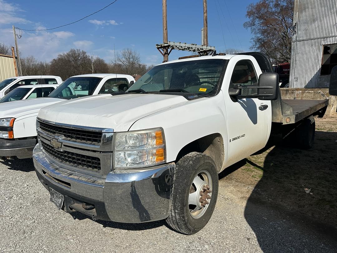 Image of Chevrolet 3500HD Primary image