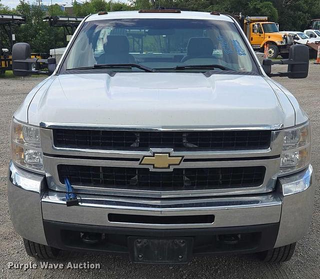Image of Chevrolet 3500HD equipment image 1