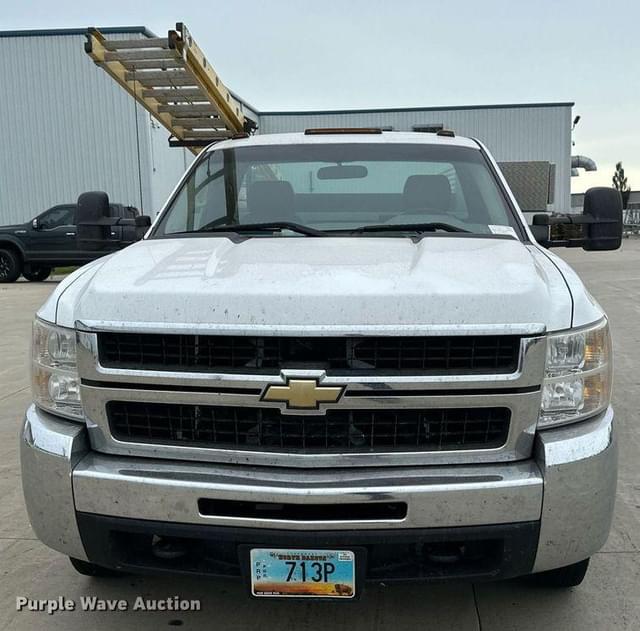 Image of Chevrolet 3500HD equipment image 1