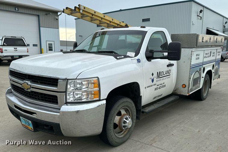 Image of Chevrolet 3500HD Primary image