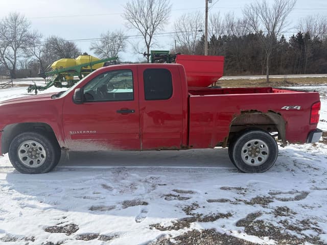 Image of Chevrolet 1500 equipment image 3