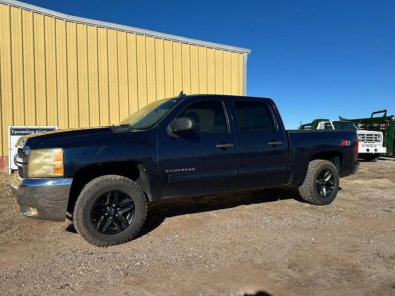 Image of Chevrolet Silverado Primary image