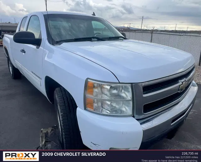 Image of Chevrolet Silverado equipment image 3