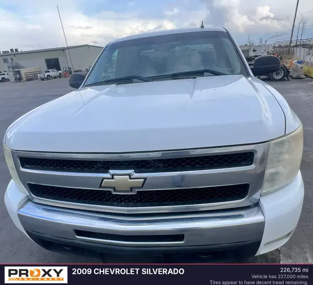 Image of Chevrolet Silverado equipment image 2