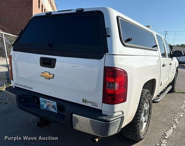 Image of Chevrolet Silverado equipment image 4