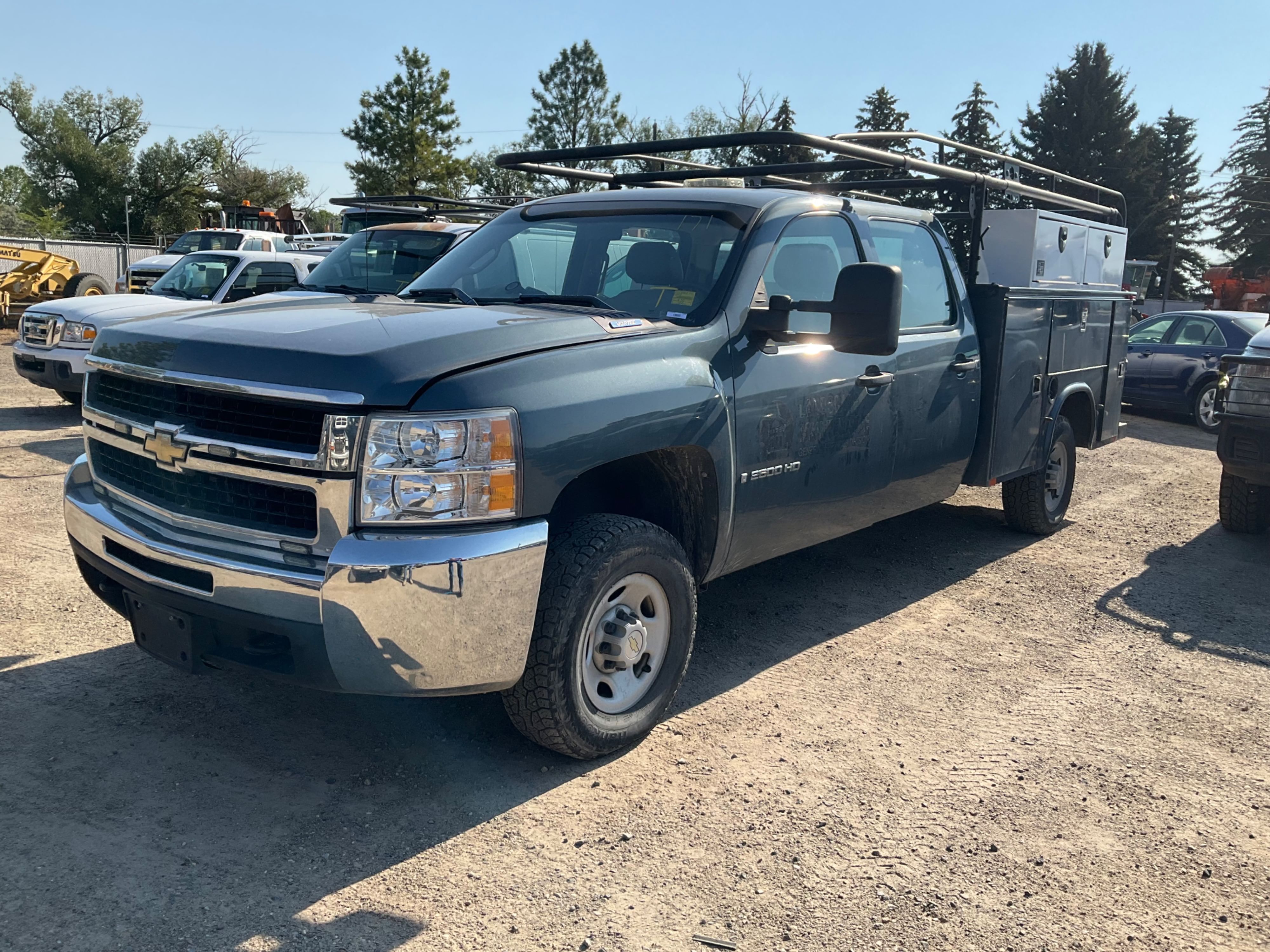 2009 Chevrolet 2500HD Equipment Image0