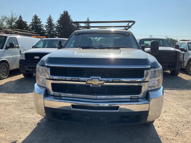 Image of Chevrolet 2500HD equipment image 1