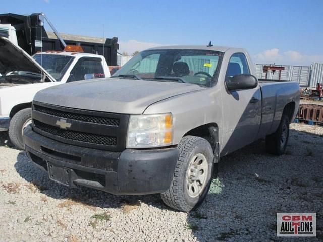 Image of Chevrolet Silverado equipment image 1