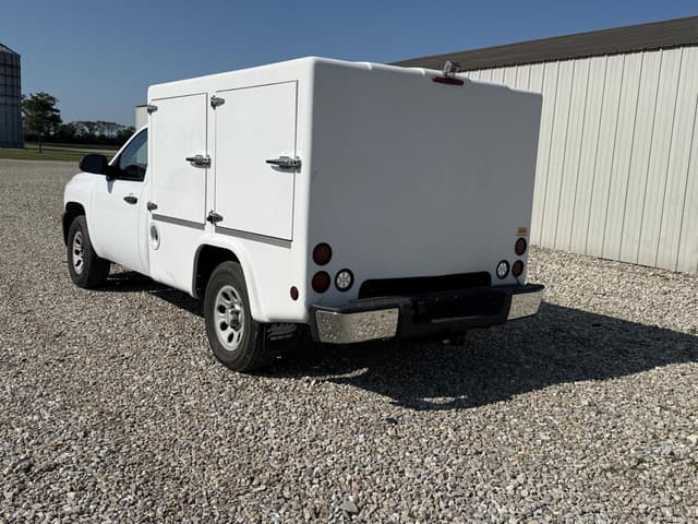 Image of Chevrolet 1500 equipment image 4