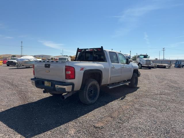 Image of Chevrolet 2500 equipment image 4