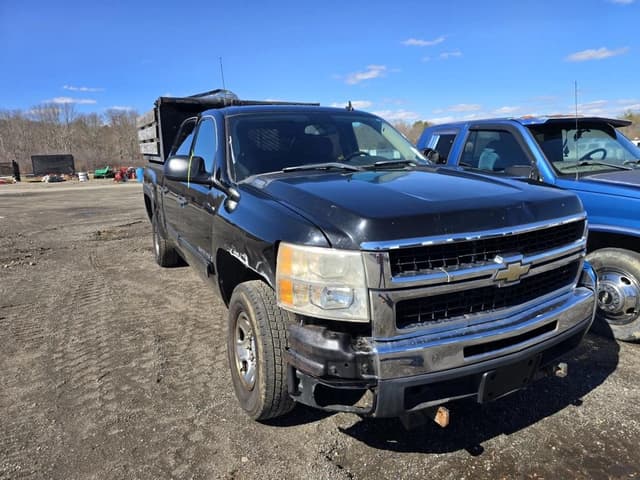 Image of Chevrolet 2500HD equipment image 2