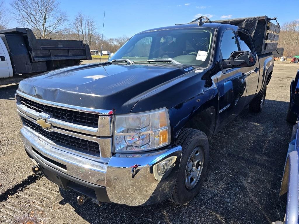 2009 Chevrolet 2500HD Equipment Image0