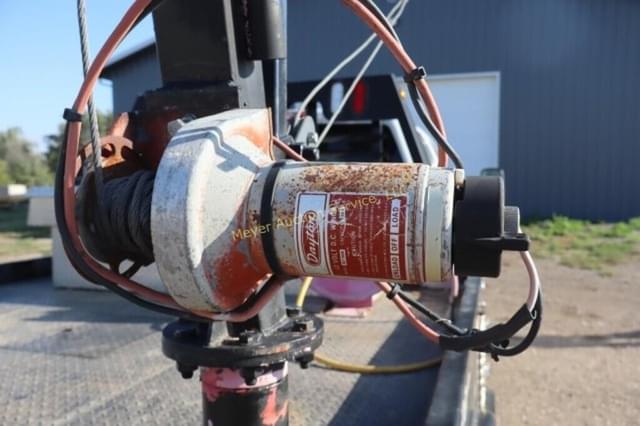 Image of Chevrolet 3500HD equipment image 3