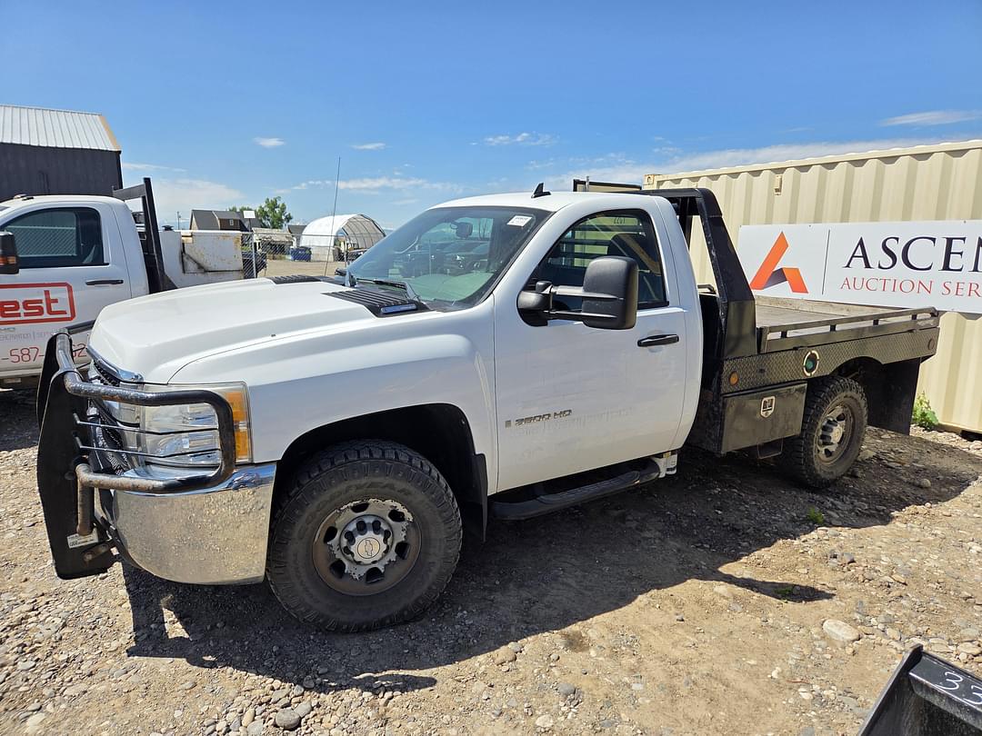 Image of Chevrolet 3500HD Primary image