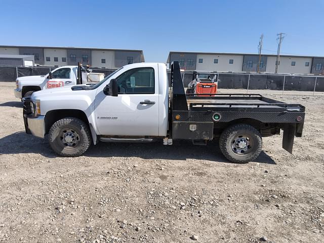 Image of Chevrolet 3500HD equipment image 2