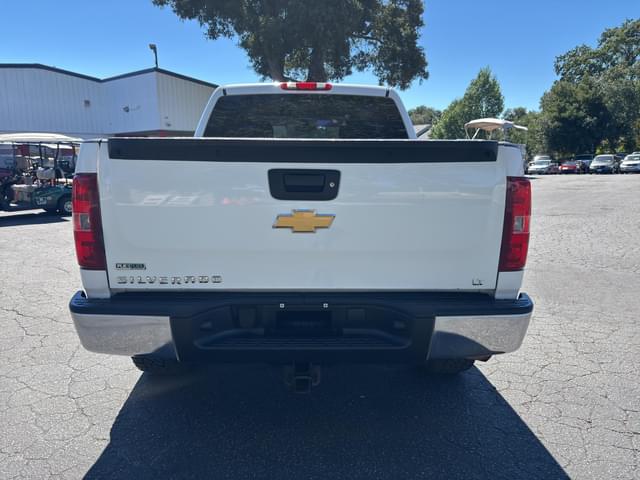 Image of Chevrolet 1500 equipment image 3