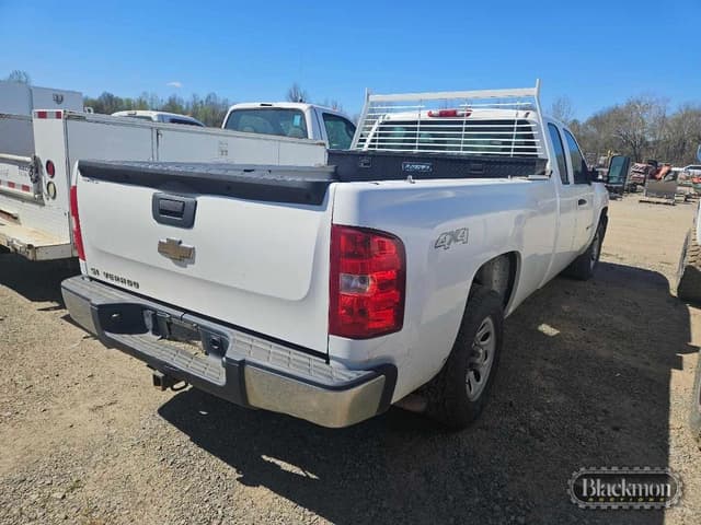 Image of Chevrolet 1500 equipment image 1