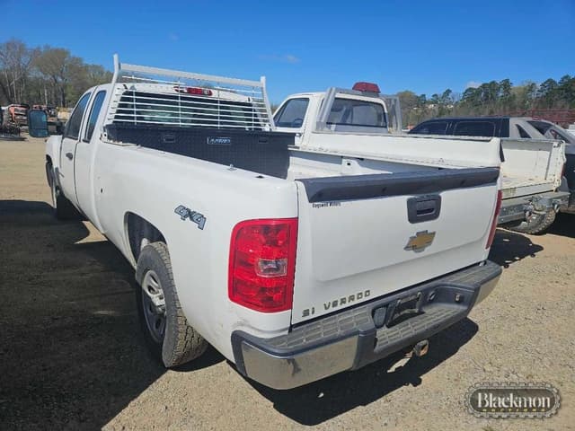 Image of Chevrolet 1500 equipment image 2