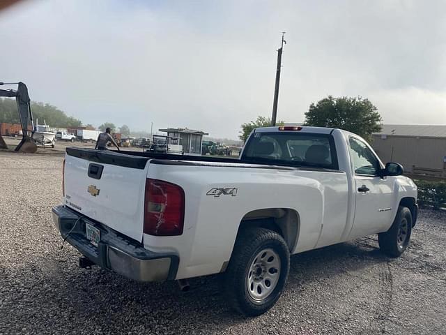 Image of Chevrolet 1500 equipment image 2