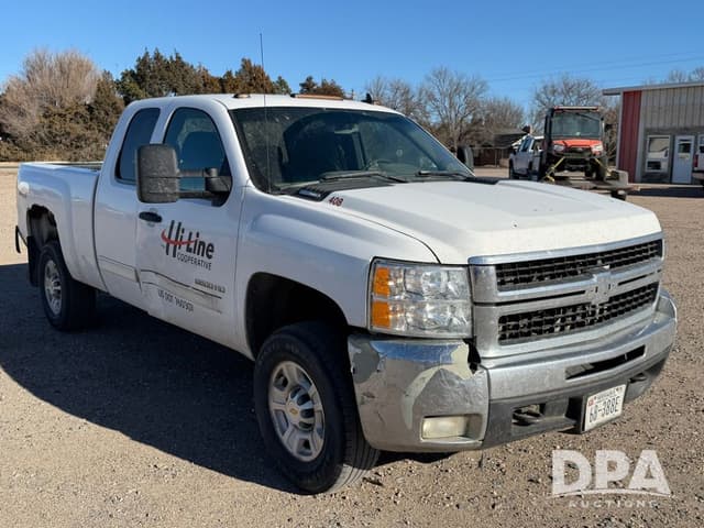 Image of Chevrolet 2500HD equipment image 4