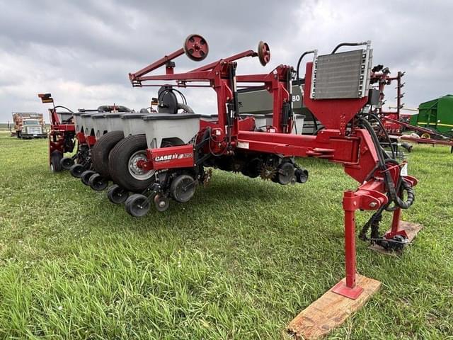 Image of Case IH 1250 equipment image 2