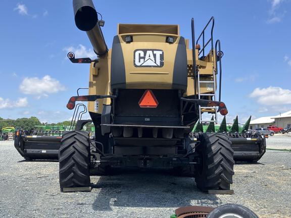 Image of CLAAS LEXION 575R equipment image 4