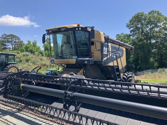 Image of CLAAS LEXION 575R equipment image 2