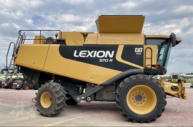Image of CLAAS Lexion 570R equipment image 2