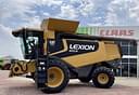 2009 CLAAS Lexion 570R Image