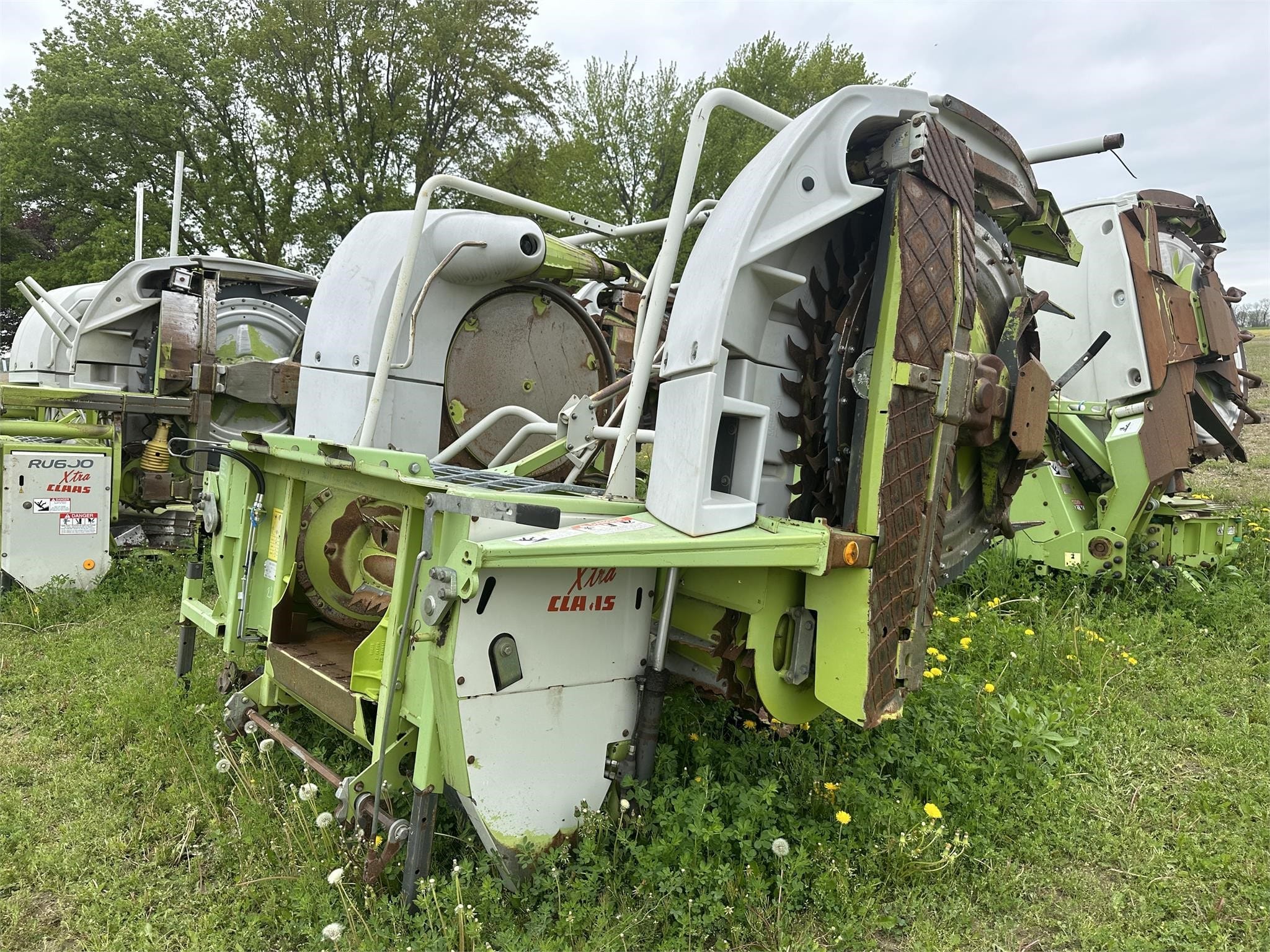 2009 CLAAS RU450 XTRA Equipment Image0