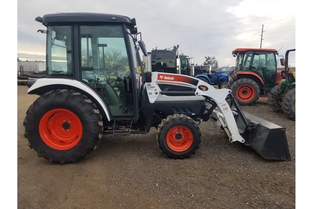 Image of Bobcat CT450 equipment image 2