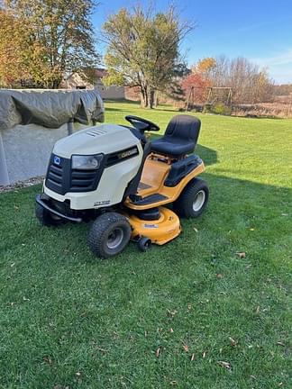 Image of Cub Cadet LTX1045 Image 1