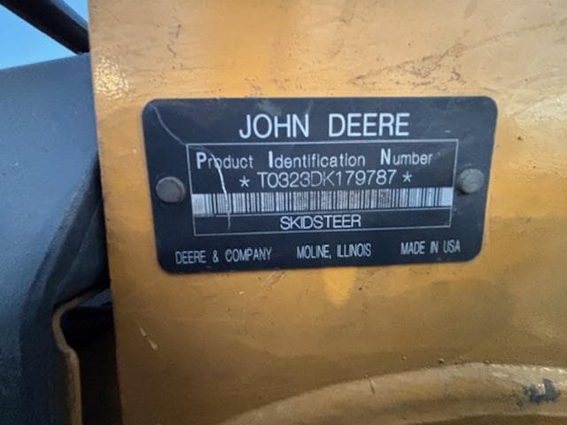 Image of John Deere 323D Image 1