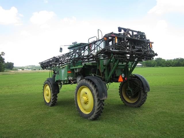 Image of John Deere 4830 equipment image 2