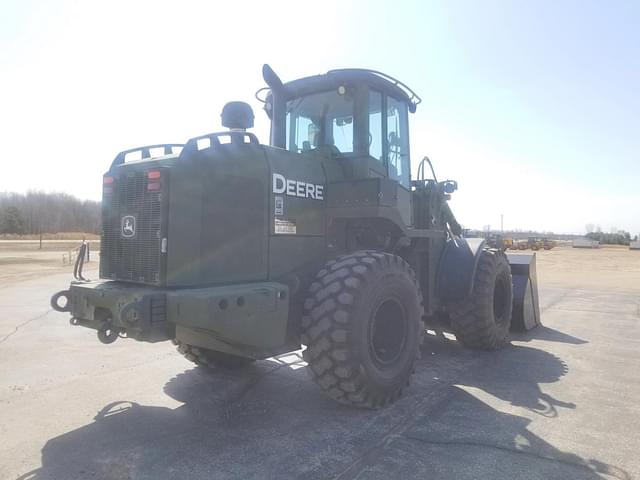 Image of John Deere 624K equipment image 4
