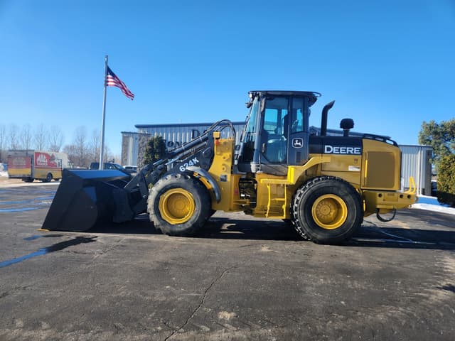 Image of John Deere 624K equipment image 1