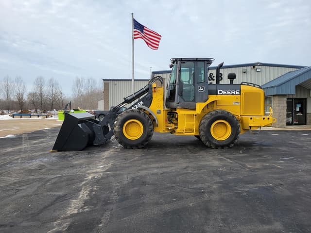 Image of John Deere 624K equipment image 1