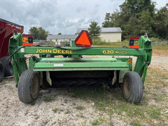 2009 John Deere 630 Equipment Image0